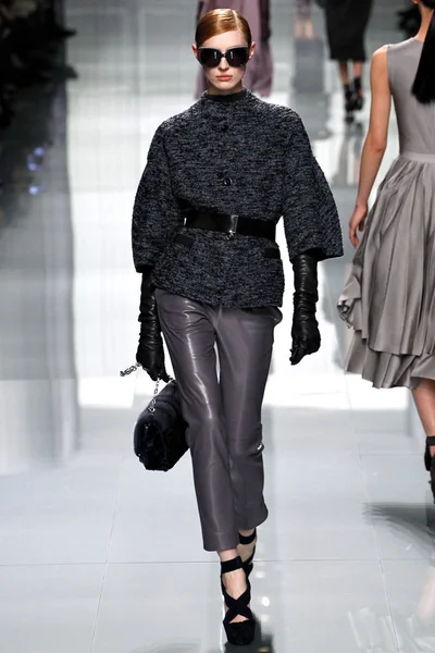 Look 14